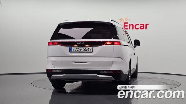 Kia Carnival 2022 thumb 3