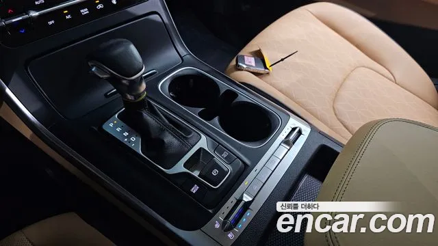 Kia Carnival 2022 thumb 8