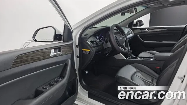 Hyundai Sonata 2015 thumb 10