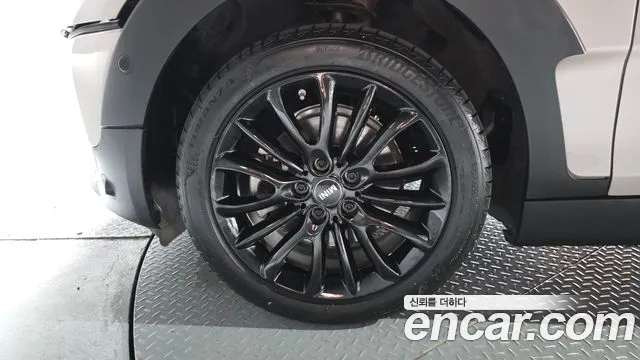Mini Clubman 2023 thumb 5