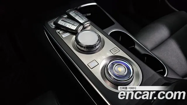 Genesis GV70 2021 thumb 9