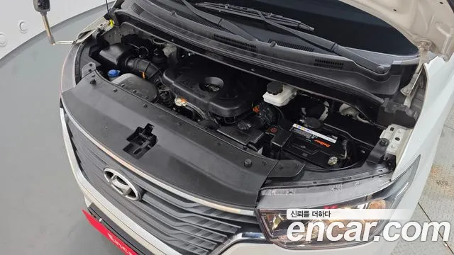Hyundai Staria 2019 thumb 6