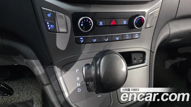 Hyundai Staria 2019 thumb 9