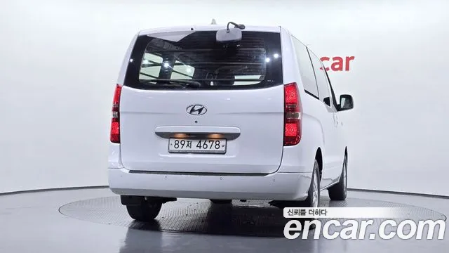 Hyundai Starex 2017 thumb 4