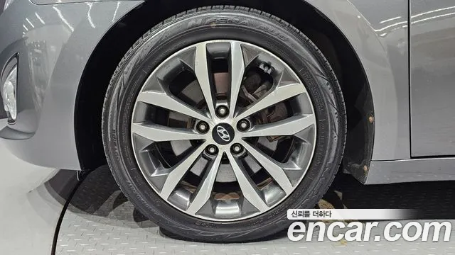 Hyundai i40 2014 thumb 5