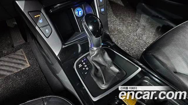 Hyundai i40 2014 thumb 9