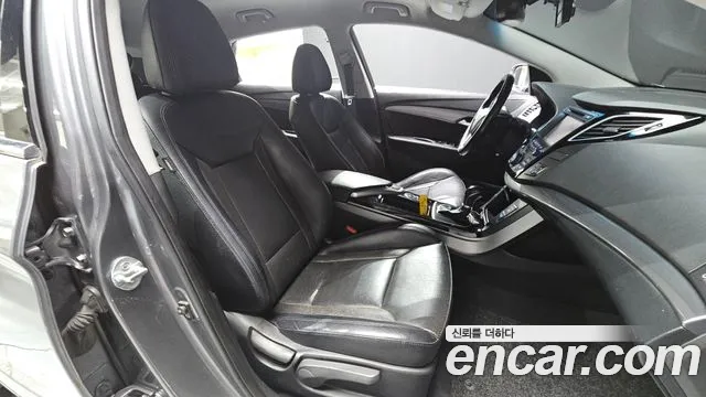 Hyundai i40 2014 thumb 11