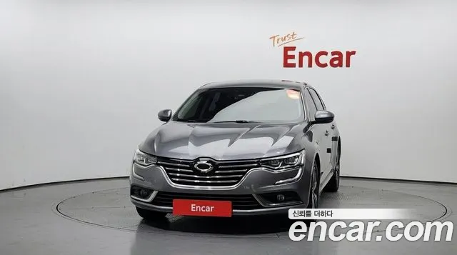 Renault Megane 2018 thumb 3