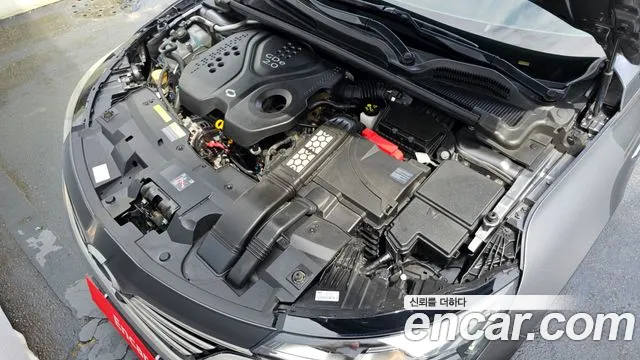 Renault Megane 2018 thumb 6