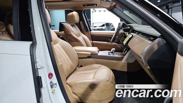 Land Rover Range Rover 2023 thumb 11