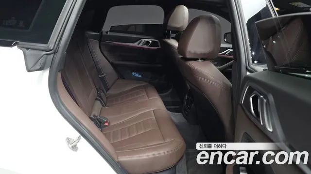 BMW 4 серии 2026 thumb 12