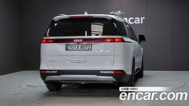 Kia Carnival 2022 thumb 4