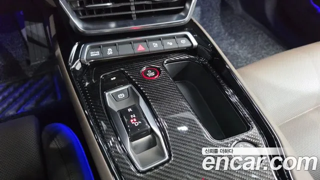 Audi e-tron GT 2023 thumb 9