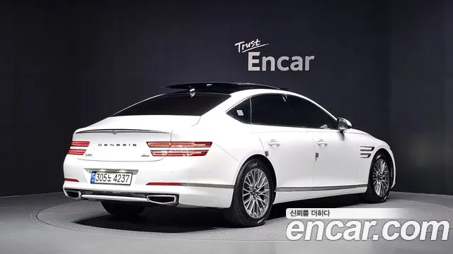 Genesis G80 2022 thumb 2