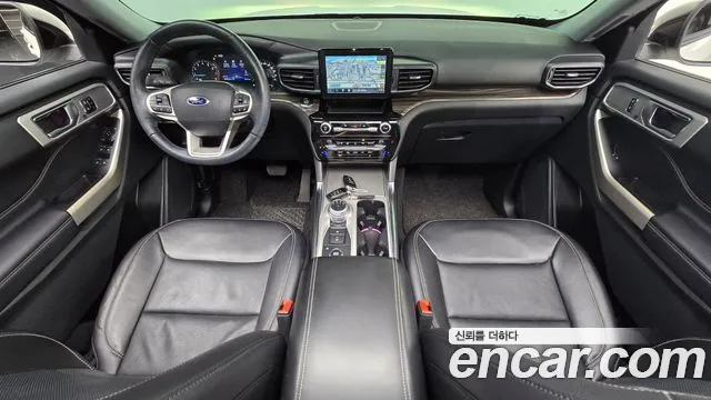 Ford Explorer 2021 thumb 6