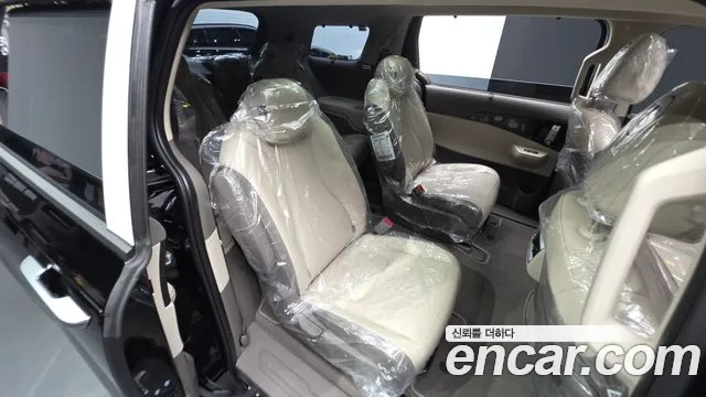 Kia Carnival 2025 thumb 11