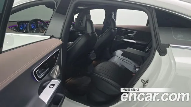 Mercedes-Benz EQE 2022 thumb 11