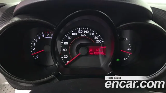 Kia Ray 2014 thumb 8