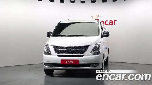 Hyundai Starex 2013 thumb 3