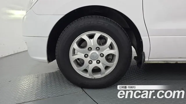 Hyundai Starex 2013 thumb 5