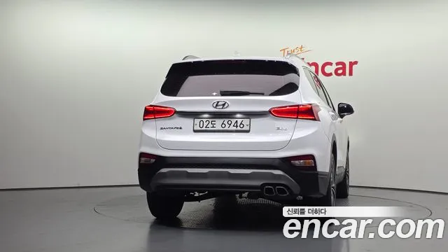 Hyundai Santa Fe 2018 thumb 4