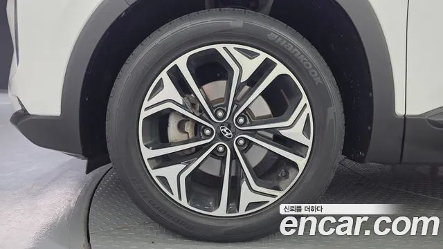 Hyundai Santa Fe 2018 thumb 5