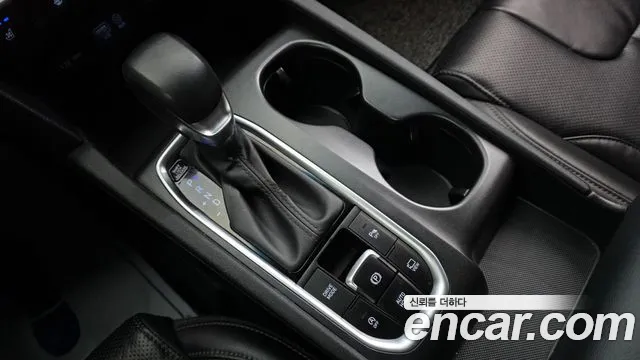 Hyundai Santa Fe 2018 thumb 9