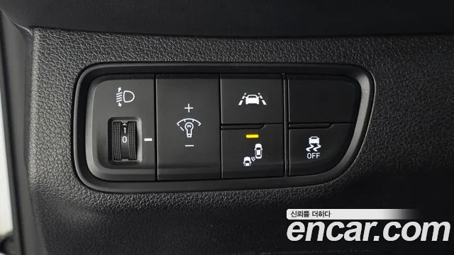 Hyundai Santa Fe 2018 thumb 12