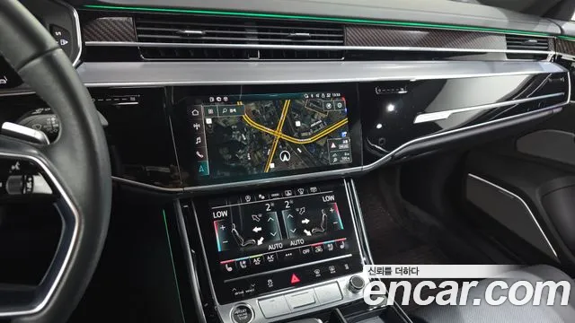 Audi A8 2021 thumb 12