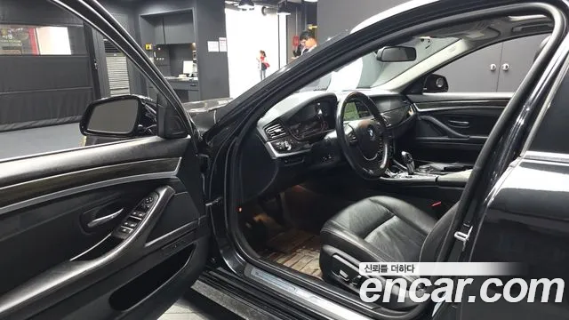 BMW 5 серии 2014 thumb 10