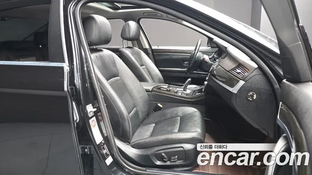 BMW 5 серии 2014 thumb 11