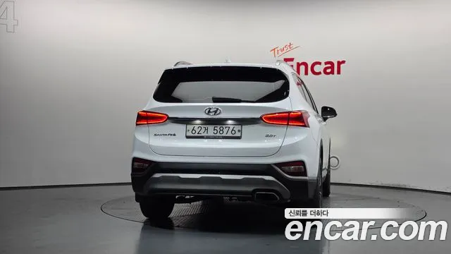 Hyundai Santa Fe 2019 thumb 4
