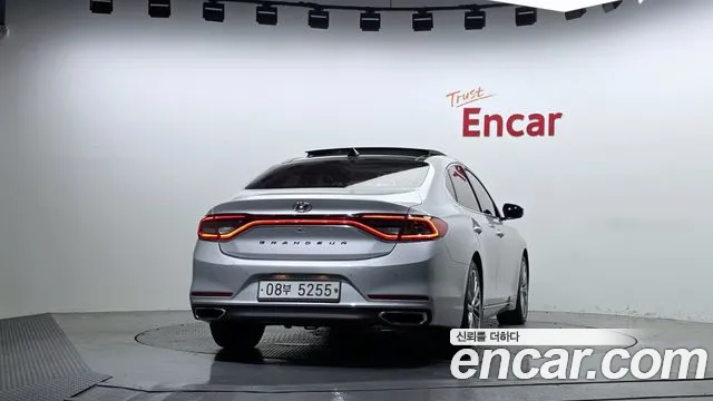 Hyundai Grandeur 2017 thumb 4