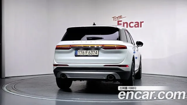 Lincoln Corsair 2022 thumb 4