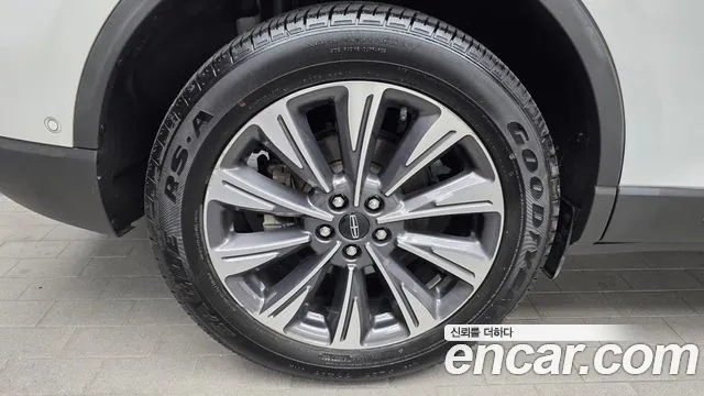 Lincoln Corsair 2022 thumb 5