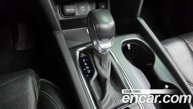 Hyundai Santa Fe 2018 thumb 9