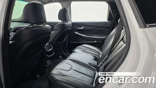 Hyundai Santa Fe 2018 thumb 11