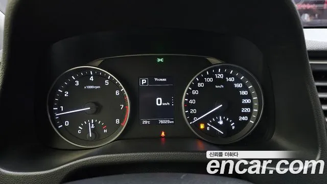 Hyundai Avante 2017 thumb 8