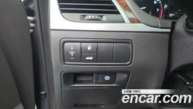 Hyundai Genesis 2015 thumb 12