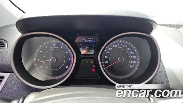 Hyundai Avante 2011 thumb 8