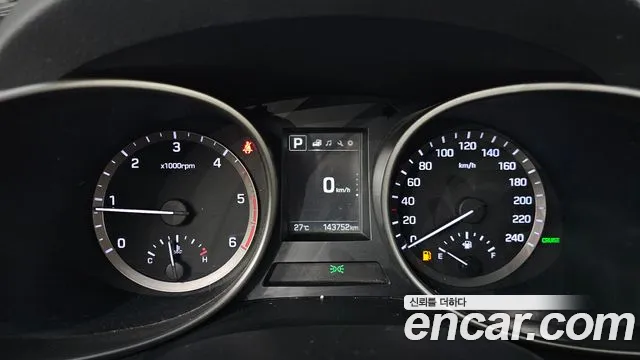 Hyundai Santa Fe 2016 thumb 7