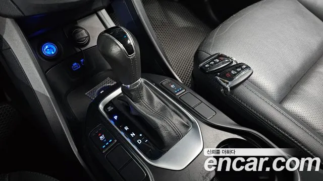 Hyundai Santa Fe 2016 thumb 8