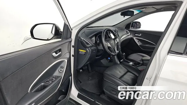 Hyundai Santa Fe 2016 thumb 9