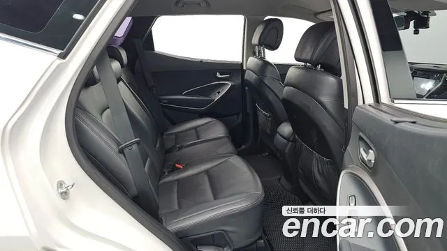 Hyundai Santa Fe 2016 thumb 11