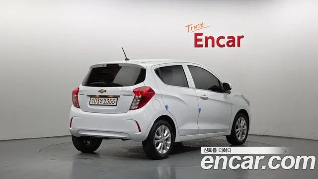 Chevrolet Spark 2020 thumb 2