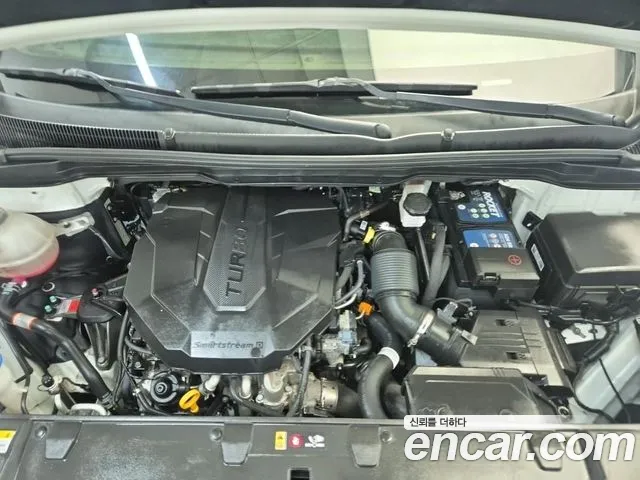 Kia Carnival 2022 thumb 5