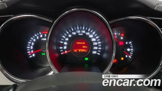 Kia K5 2011 thumb 8