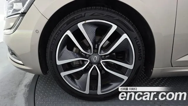 Renault Megane 2016 thumb 5