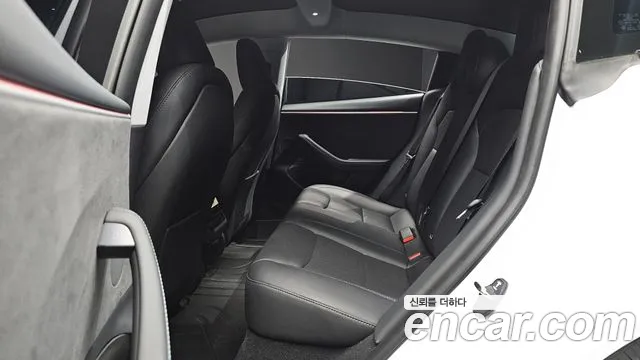 Tesla Model 3 2024 thumb 10