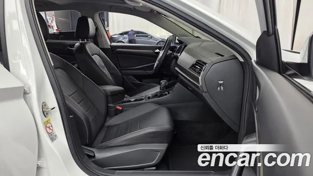 Volkswagen Jetta 2021 thumb 11
